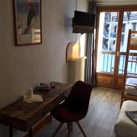 Les Carlines Hotel